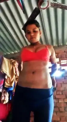 Bangladeshi Village Girl Shows Her Boobs And Pussy