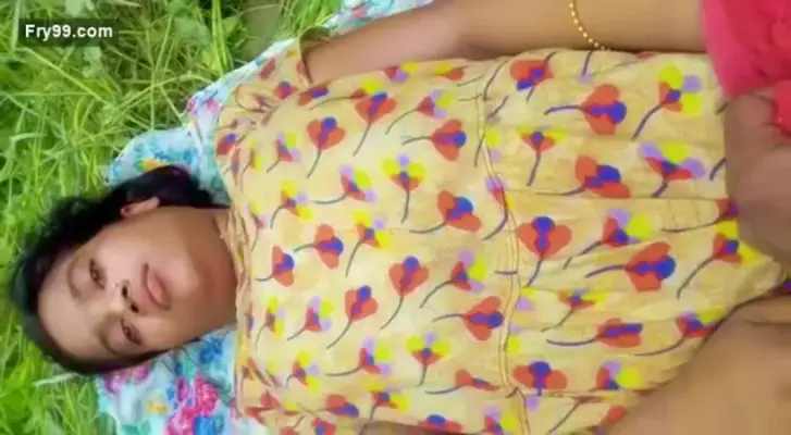 Bengoli Sexy Babhih Of A Devoe Fucking Outdoors In The Jungle