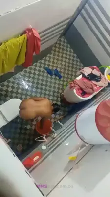 Desi Bhabhi Nude Bath Captured Viral Hidden Cam