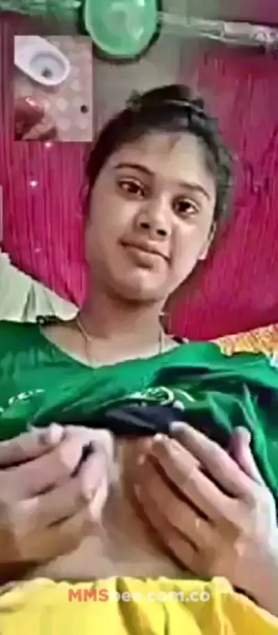 Indian Cute Girl Boobs Show On Viral Video Call To Lover