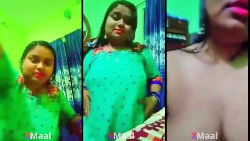 Desi Girl Showing Her Big Boobs On Selfi Cam