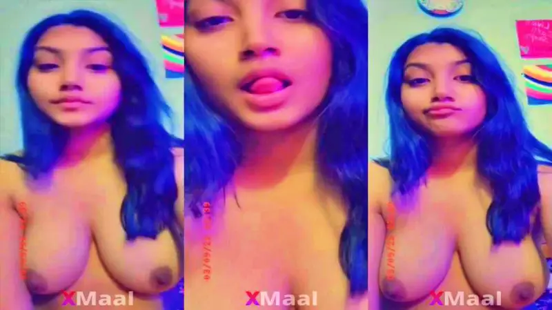 Indian Girl Show Boobs In Selfie Cam
